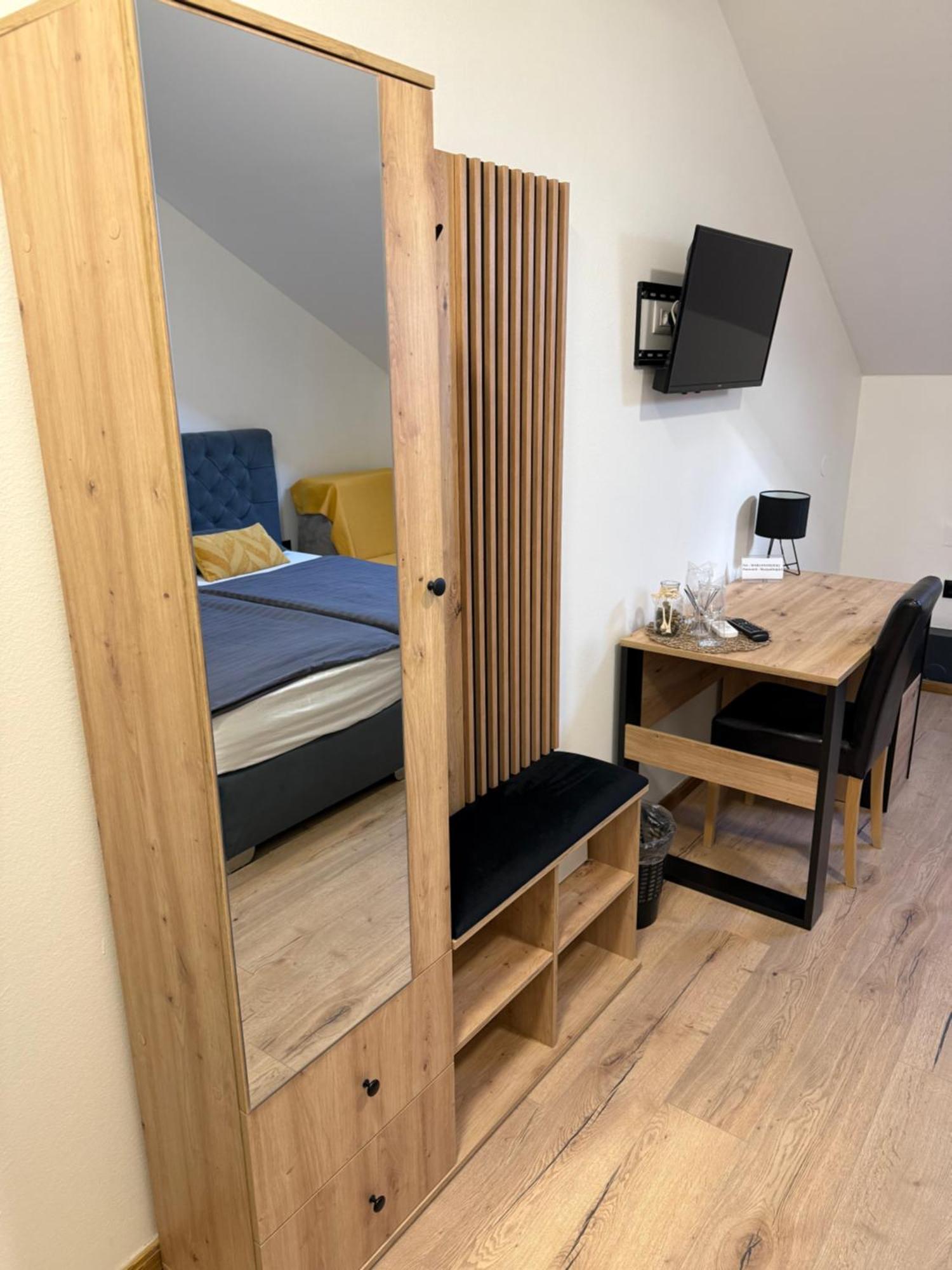 Rooms Lisnic Osijek Exterior foto